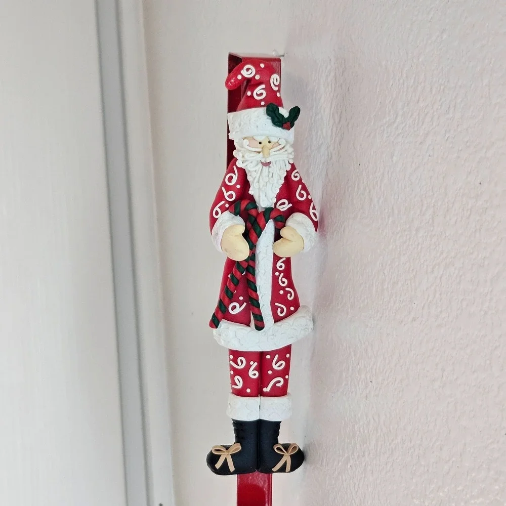 Over‎ The Door Clay Santa's Christmas Wreath Holder Metal Hanger